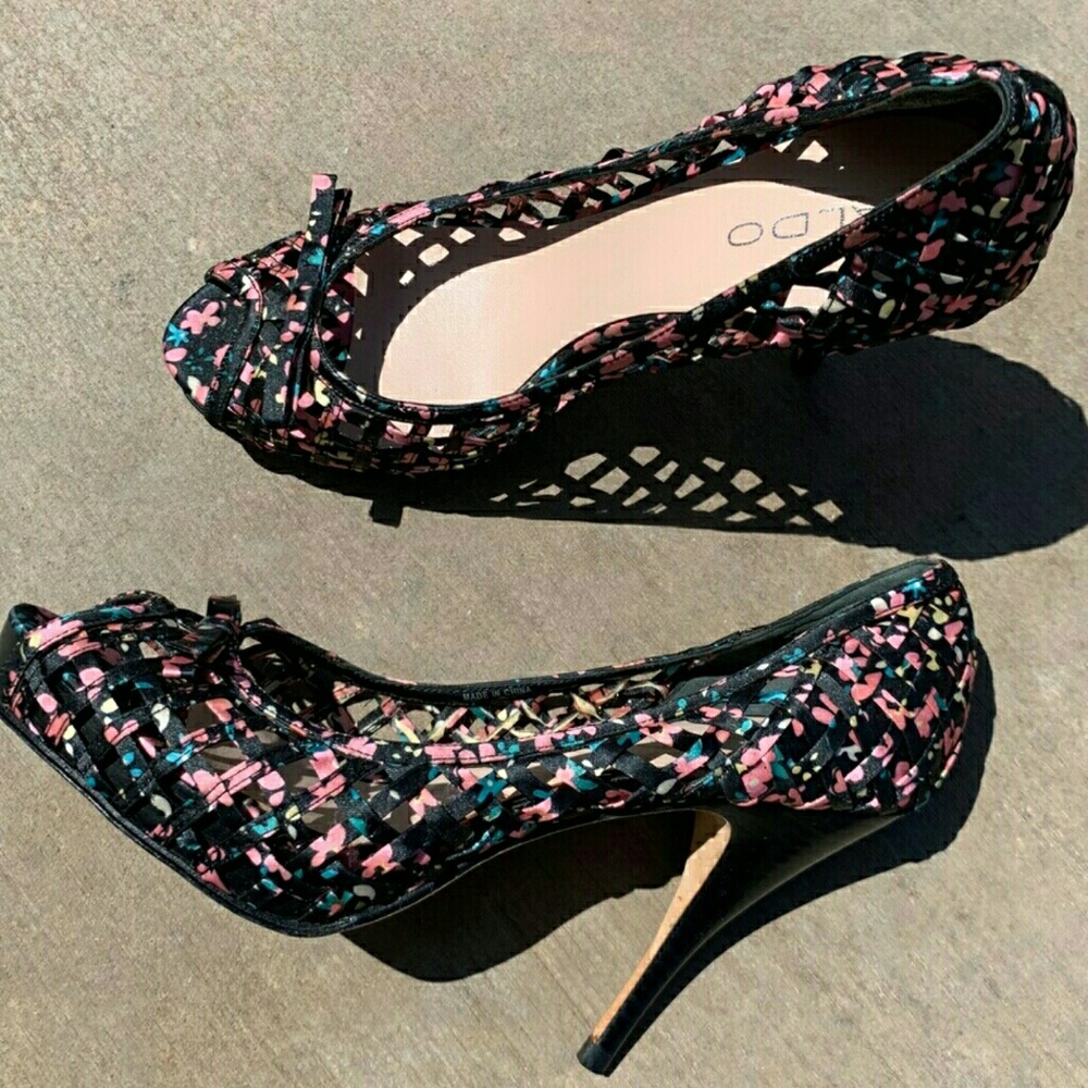 BEAUTIFUL ALDO HEELS